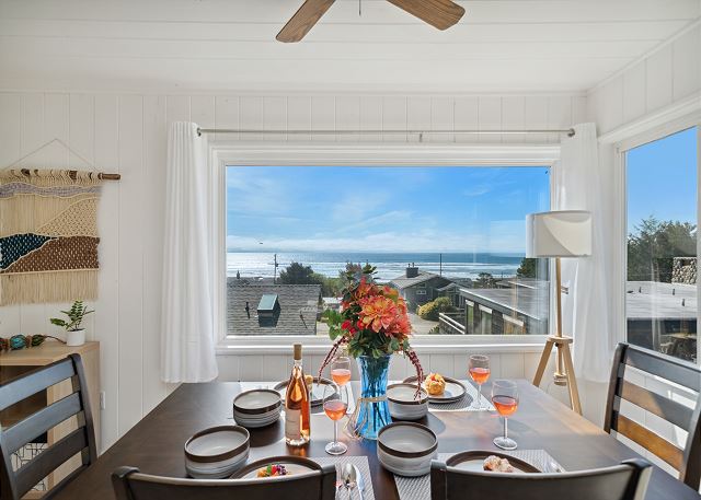 Dining with ocean view with seating for 6