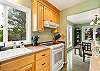 Fully equipped kitchen with breakfast bar