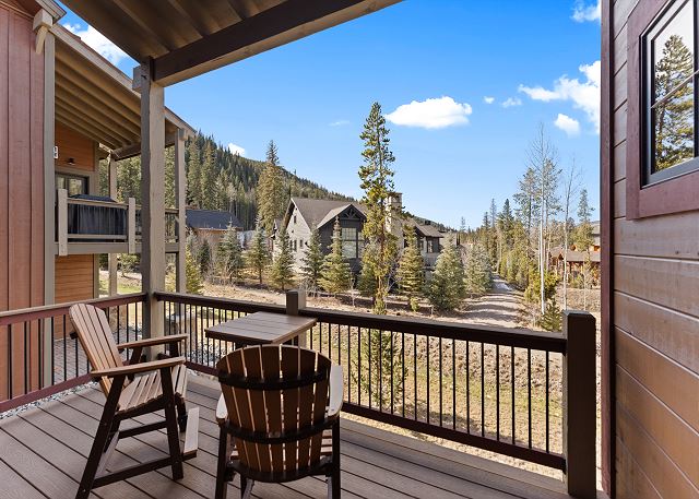 Private deck with outdoor seating