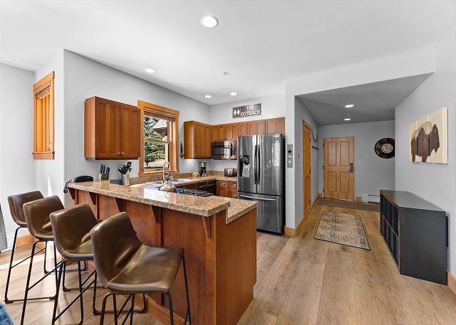 Red Hawk Townhome #2327 9