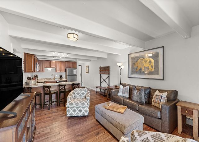 The Lodge at Lake Dillon #111 6