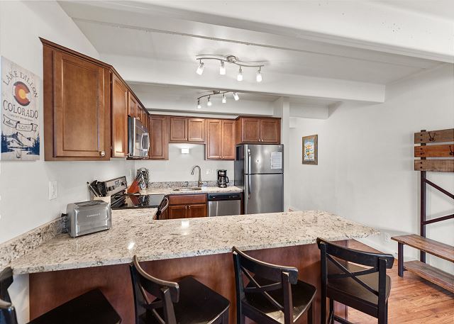 The Lodge at Lake Dillon #111 9