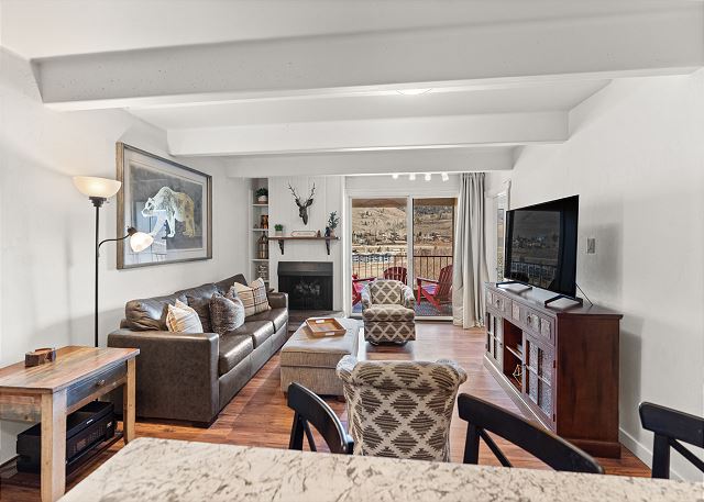 The Lodge at Lake Dillon #111 7