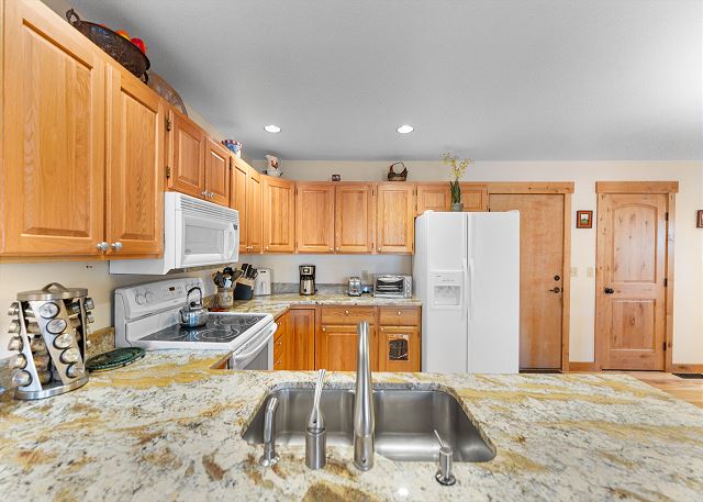 241 North Side Circle 8