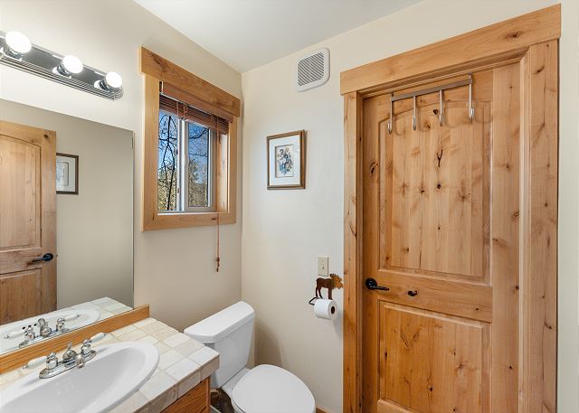 241 North Side Circle 10