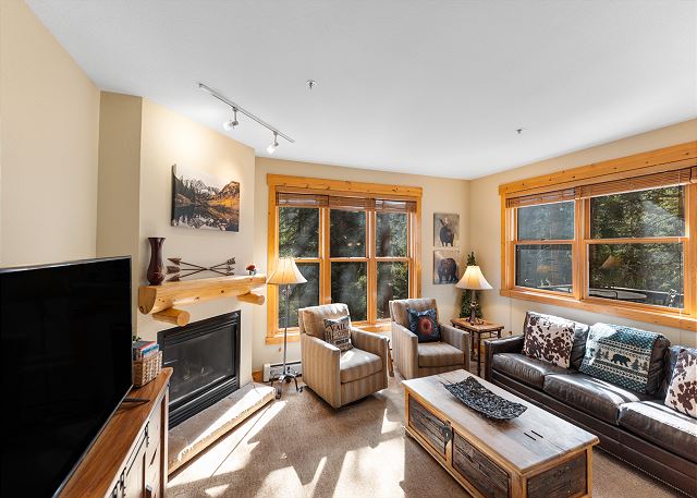 Trapper's Crossing #8768