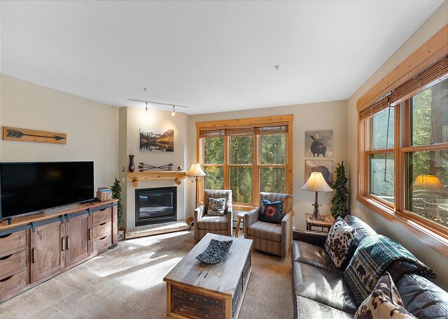 Trapper's Crossing #8768 8