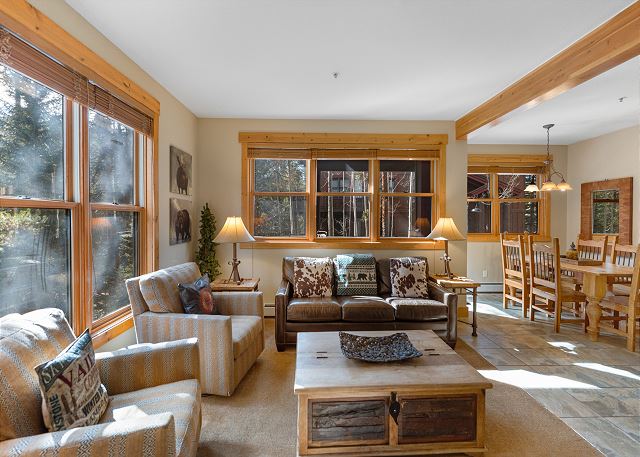 Trapper's Crossing #8768 9