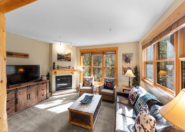 Trapper's Crossing #8768 6