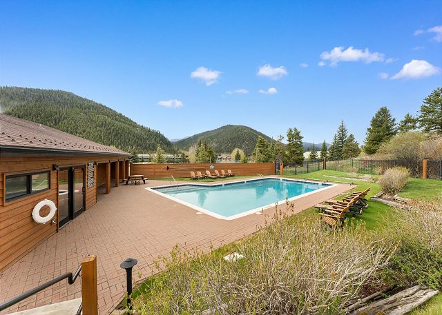 Tennis Townhome #1327 3