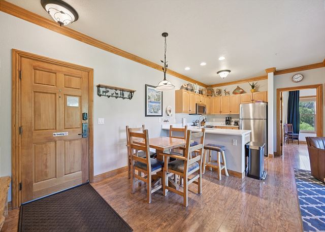 Hidden River Lodge #5940 9