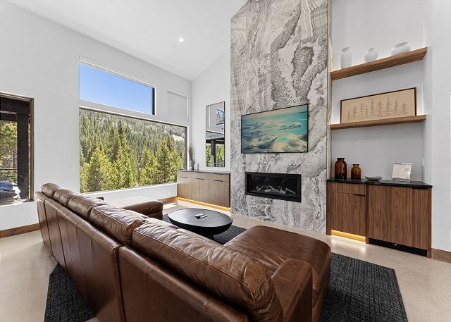 Ina's Way Townhomes, Unit B