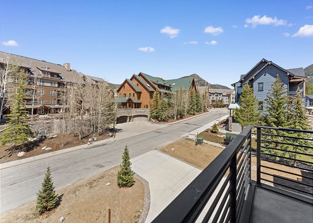 Ina's Way Townhomes, Unit D 3