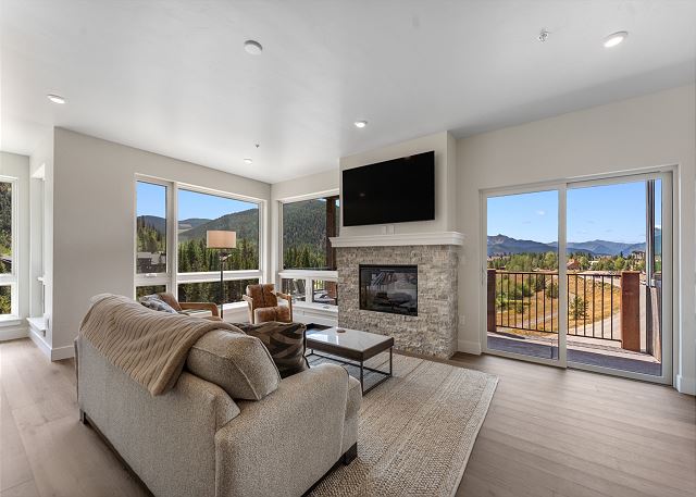 Brightwood #306 Bldg 1