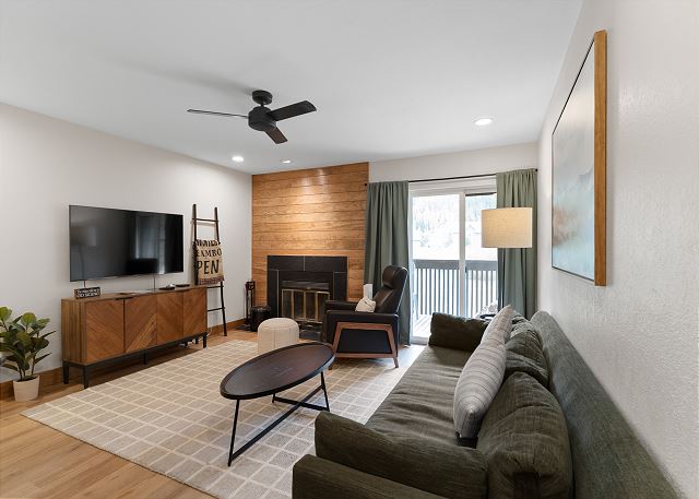 Mountain Side Condominiums 152, Building H