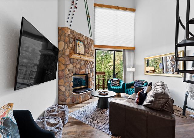 Summit House East #313