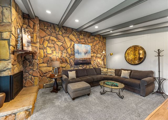 Lake Cliffe #305 Building A 4