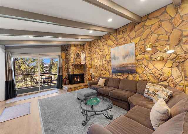 Lake Cliffe #305 Building A 7