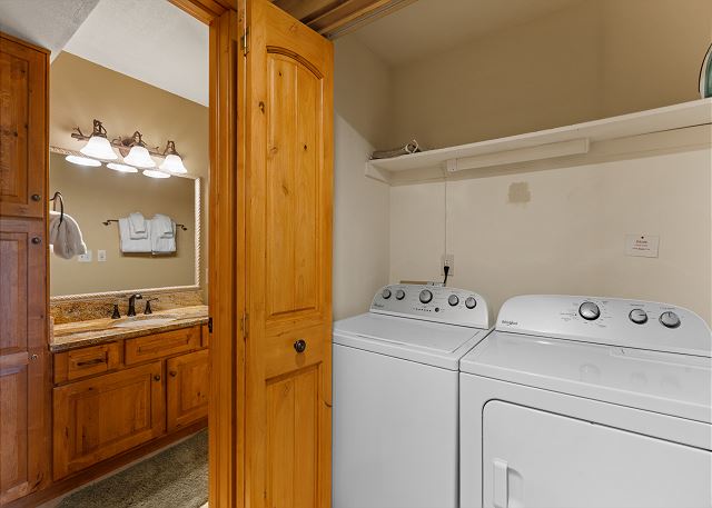 102 Streamside Circle