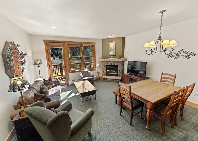 Red Hawk Townhome #2340 8