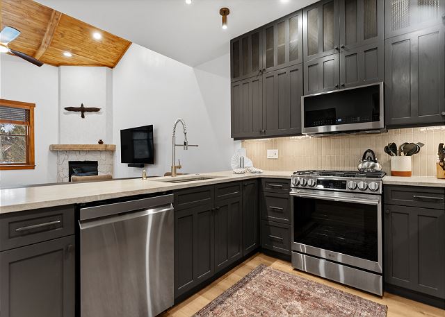 Red Hawk Townhome #2331 8