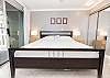 Kahana Sunset D10 - King Bed