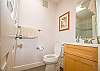 Kahana Sunset D2 - Bathroom