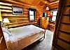 Guest Bedroom with Queen, Flatscreen