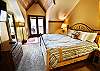 2nd Bedroom with King, Flatscreen
