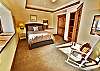 Guest Bedroom with Queen, Private Bath
