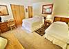 Guest Bedroom with Queen, Twin