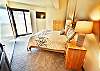 Guest Bedroom with Queen, Flatscreen