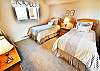 Guest Bedroom with 2 Twins
