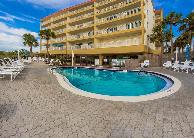 #106 Madeira Norte Condo