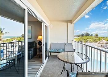 Beach Place 108 Balcony