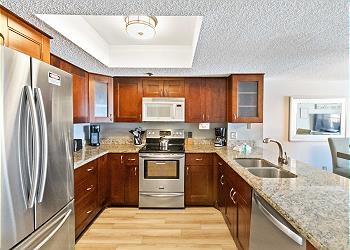 Beach Place 108 Kitchen