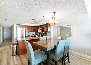 Beach Place 108 Dining Area