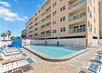 Beach Place Pool