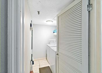 Beach Place 108 Laundry Room