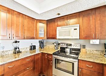 Beach Place 108 Kitchen