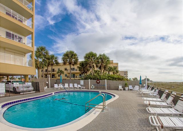 #110 Madeira Norte Condo
