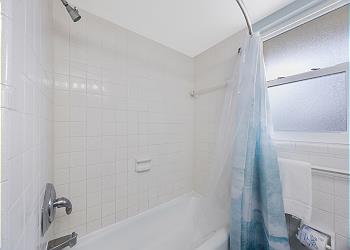 Guest Bathroom 1-2