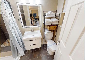 Bathroom 1-2