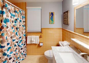 Guest Bathroom 1-2