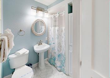 Main Bathroom 1-3