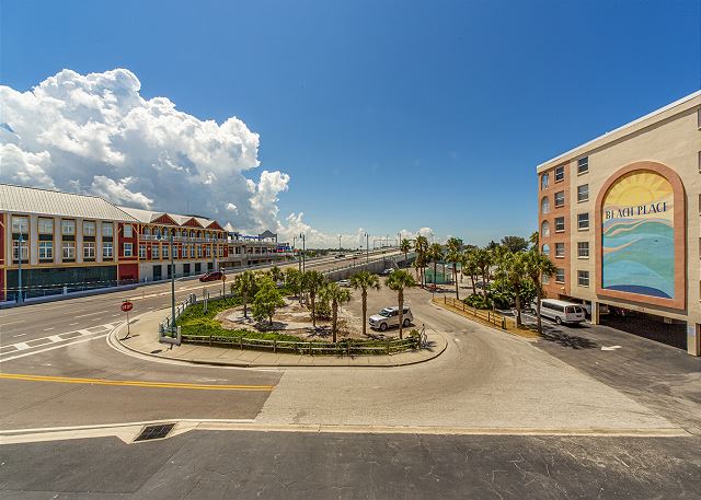#202 Beach Place Condos