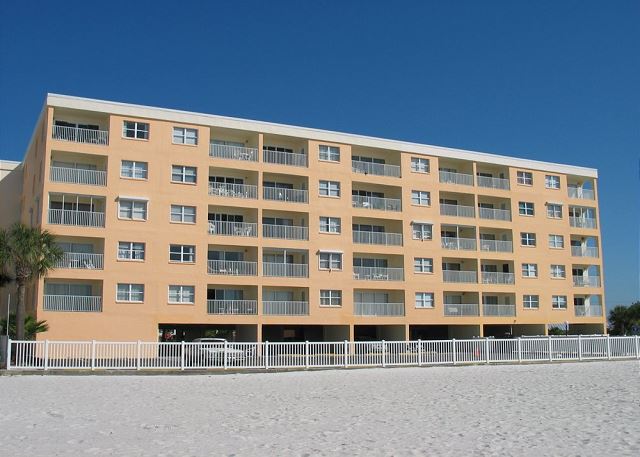 #206 Beach Place Condos