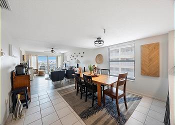 Dining Area 1-1