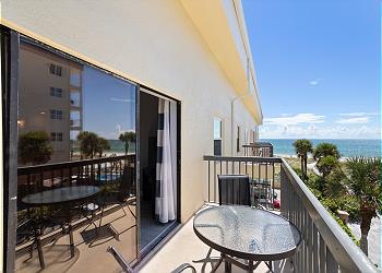 Surf Song 345 Balcony