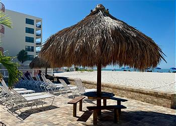 Tiki Hut